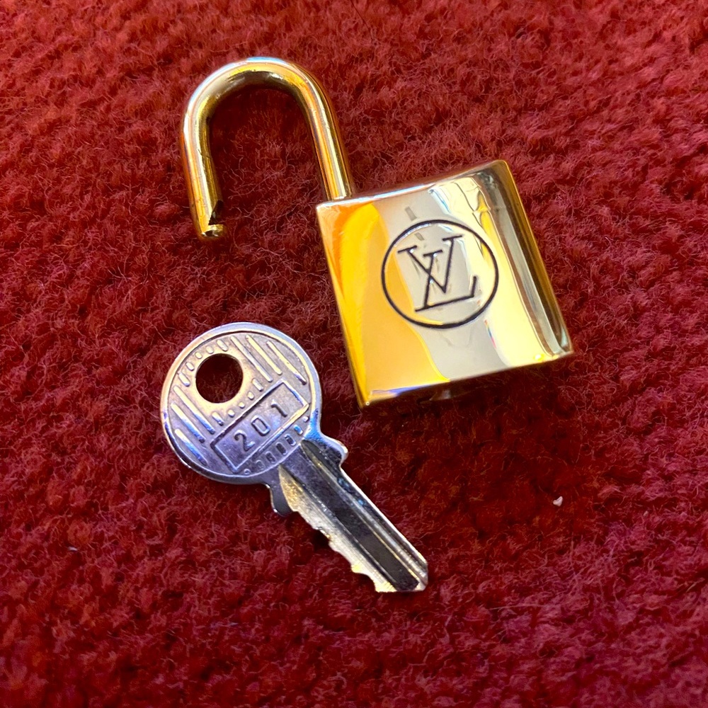 Rare 200-series Authentic Vintage Louis Vuitton Brass Lock & Key #201